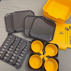 NEW REI Staff 2012 mess / camp / tableware set for 4